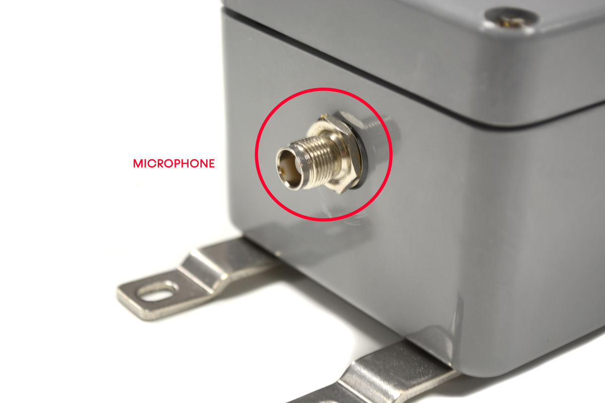 Microphone connector